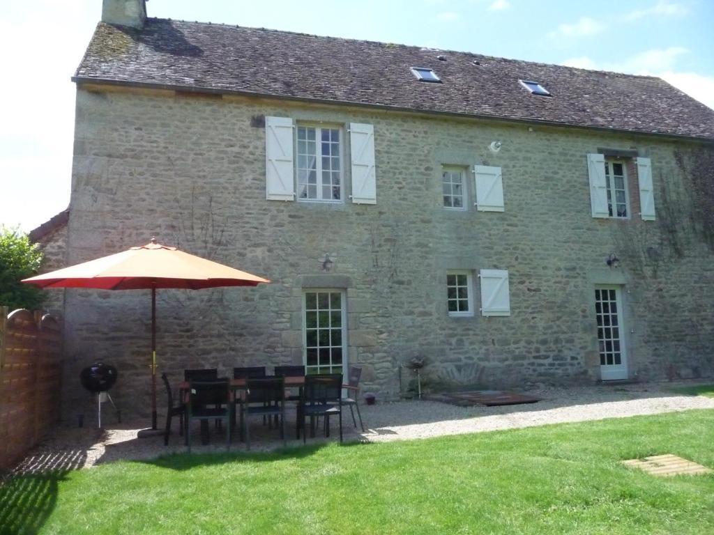 Bed and Breakfast La Maison D'A Cote Alençon Exterior foto